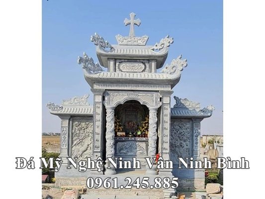 Mẫu Lăng thờ đá công giáo giống như một gian thờ