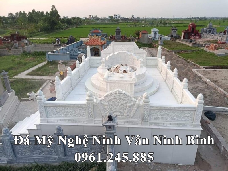 Khu-Lăng-Mộ-tổ-đá-trắng-tự-nhiên.jpg